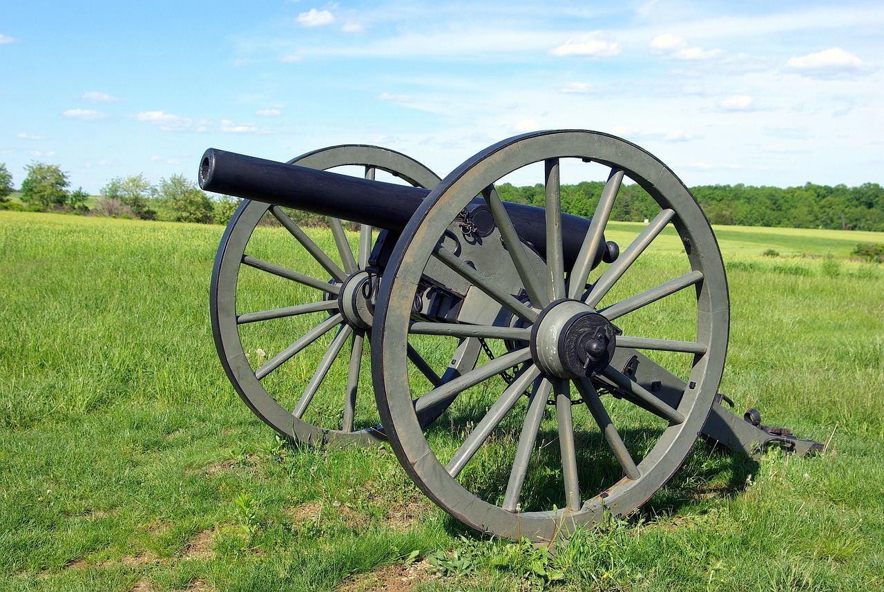 Autonomous Artillery Systems - Precision and Speed in Combat